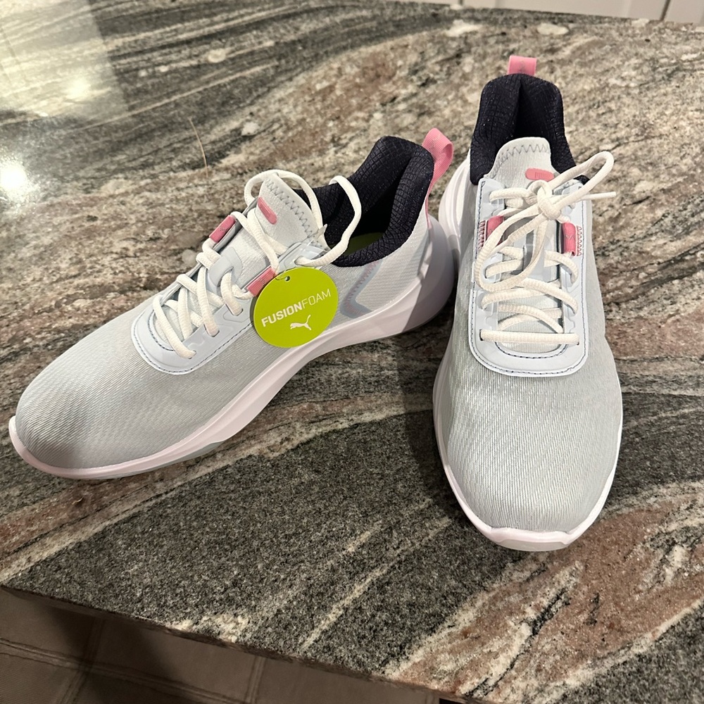 Women's FUSION CRUSH SPORT Spikeless Golf Shoes size 9